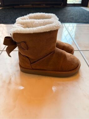 Toddler Girl’s Cozy Tan Faux Shearling UGG Style Boot